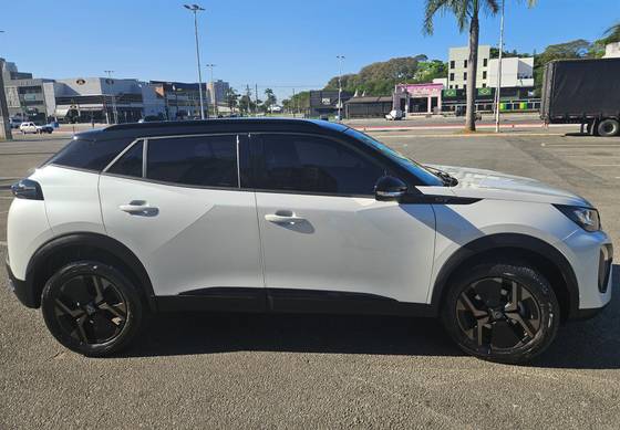 PEUGEOT 2008 1.0 TURBO 200 FLEX ACTIVE CVT PEUGEOT 2008 1.0 TURBO 200 FLEX ACTIVE CVT